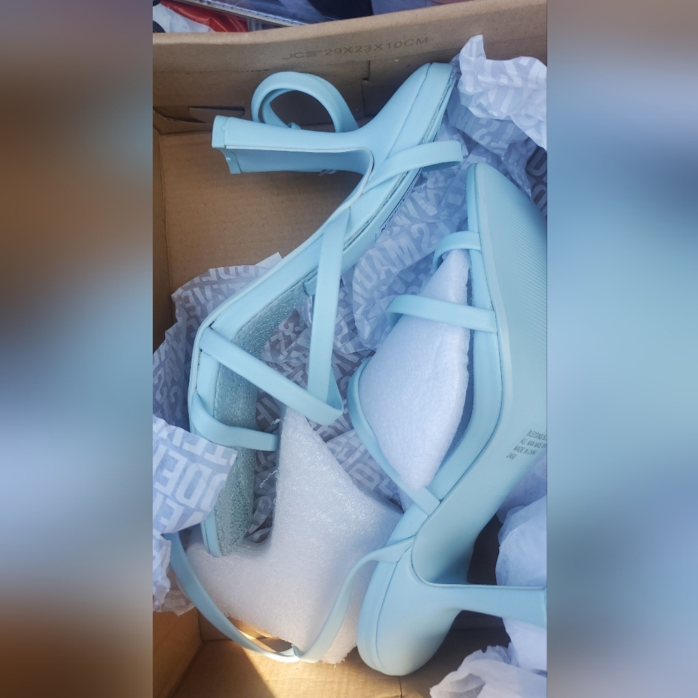 Blue Steve madden high heels size 8